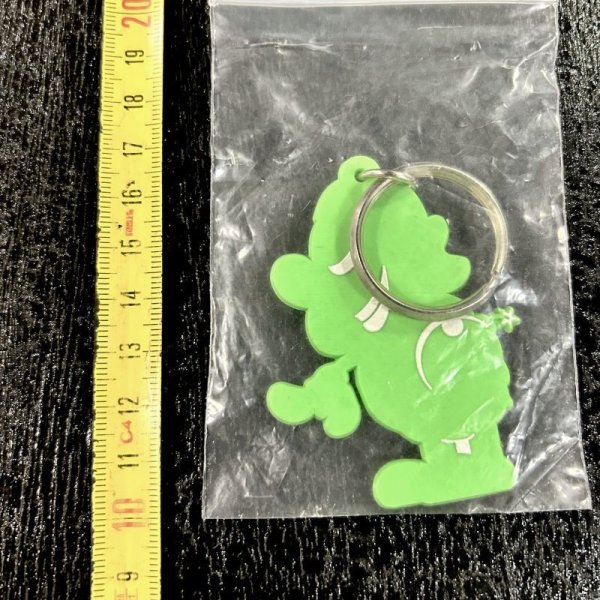 画像3: レア_"*BOMBERKID ボマーキッド" ラバー製キーホルダー (ライムグリーン) (3)