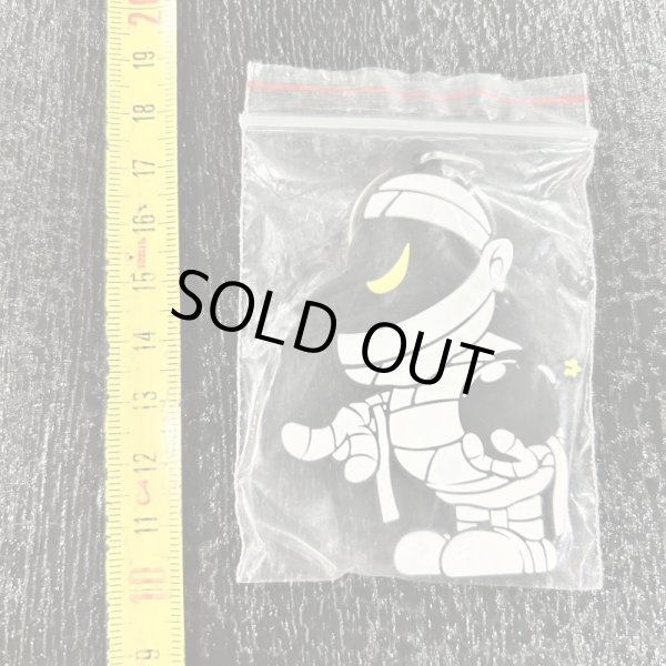 画像3: レア_"MUMMY *BOMBER マミーボマー" ラバー製キーホルダー  (3)