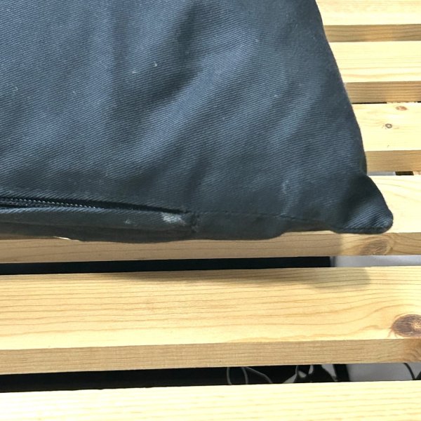 画像7: [USED] "TWIM-LOGO" CUSHION (BLACK) (7)
